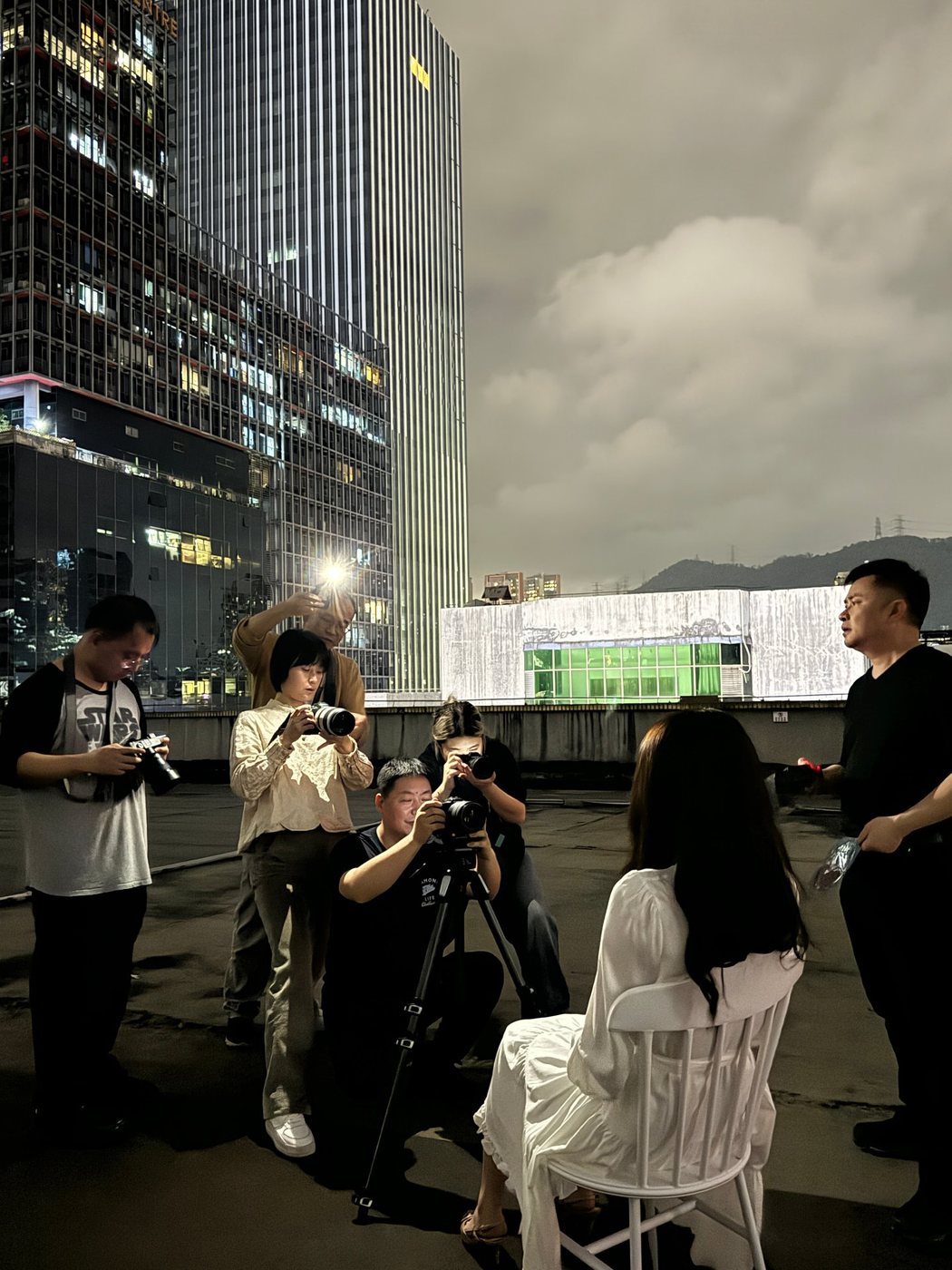 黎明奥杰摄影培训学员夜景天台外拍练习